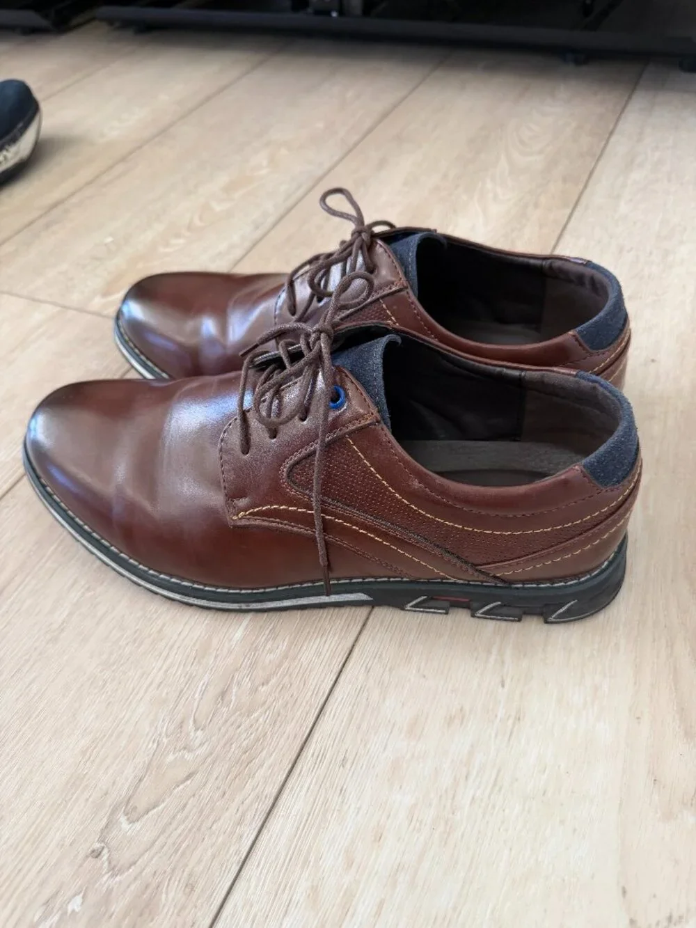 Brown Dress Shoes with Sneaker Comfort Size 11.5